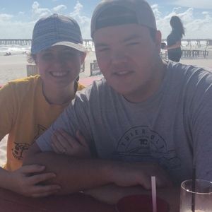 Meet your Posher, Aj